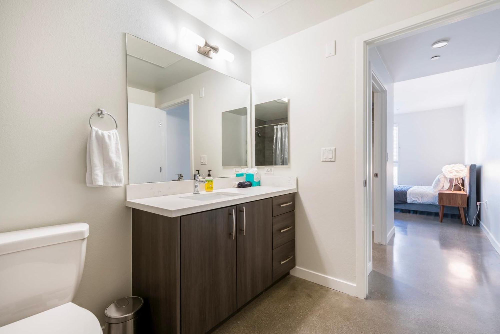 Brand New 2br Luxury Weho Apartment
