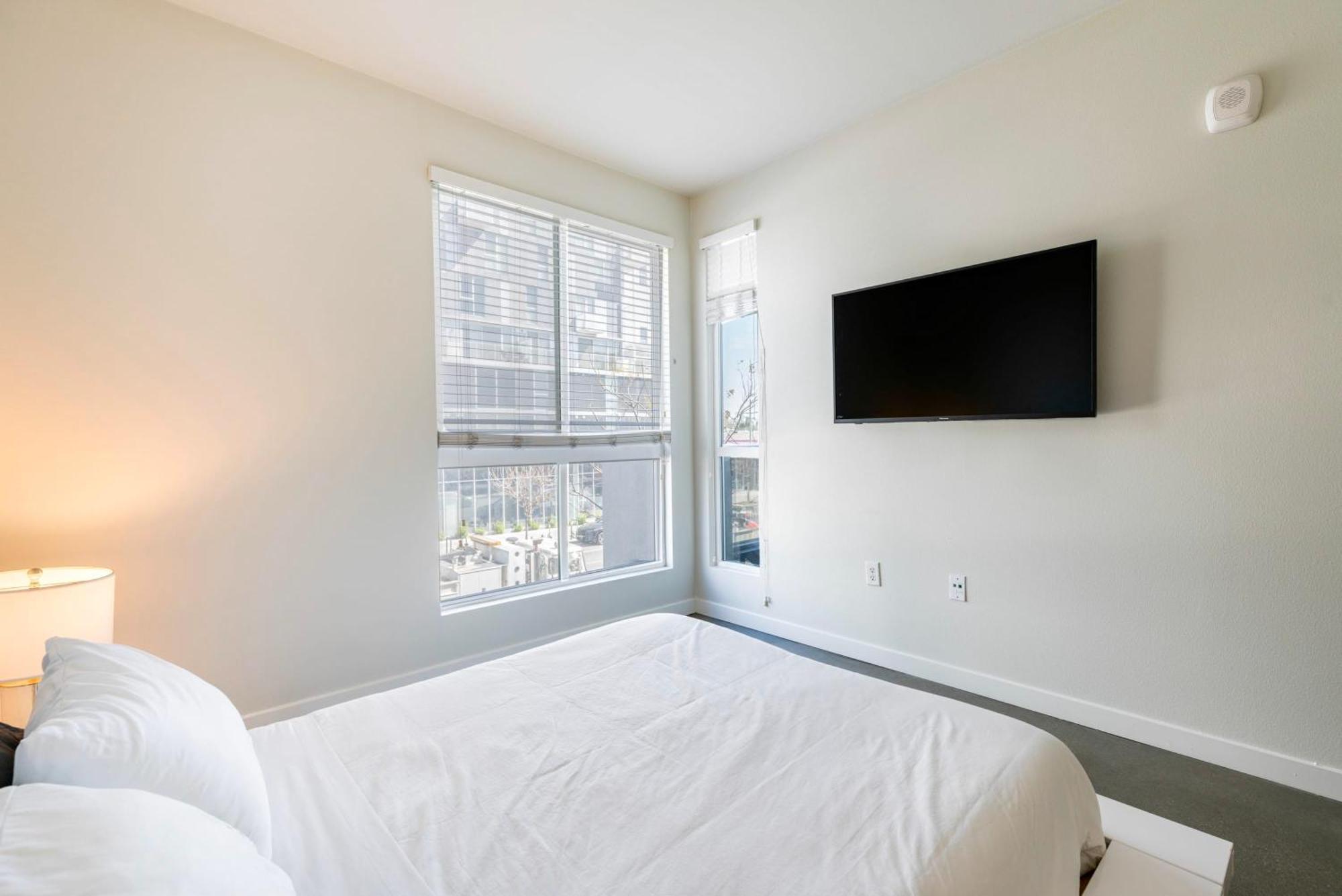Brand New 2br Luxury Weho Los Angeles